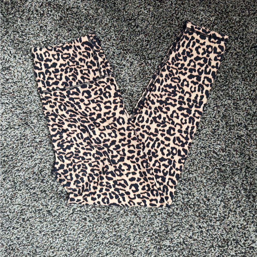 Kyodan Leopard Print Leggings - Black and Tan